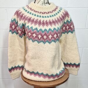 Elegant Cream Patterned Sweater